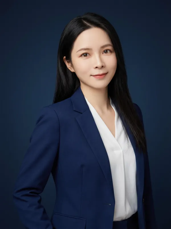 卓越移民团队成员 Bella
